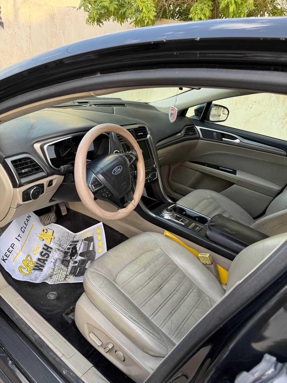 فورد فيوجين se2017
محرك 1500 تيربو
حادث خفيف
صبغ اربع قطع
بنيد وجاملغ جه الصدر
ايرباك راجع سستم حته ضوه طافي 
وبلعراق بيها جاملغ خلفي وباب خلفي جه السايق
ويم رقم الخلفي صبغ
رقم اربيل 
ماشيه 114 mi
موصفات
شاشه جبيره
تشغيل بصمه
رمز دخول الابواب
سستم سماعات
كامره خلفيه
كار بلي
كير ماوس s
كشنات جلد بيج
كراسي ثنين كهرباء
شفتات استيرين
تحكمات استيرين كامل
ماسحات اوتو
لايت زنون
برجكتر لد
بك لايت لد
قطعتين تبريد
دعاميه  خلفيه تيتانيوم دبل صالصنه
حساس دعاميه خلفيه
وبقيه الموصفات المعروفه
السياره حلوه ونظيفه
سعرها 99 ورقه فقط سعر جدا مناسب 
📍العنوان سبع ابكار
📞رقم *********** بغداد, العراق
