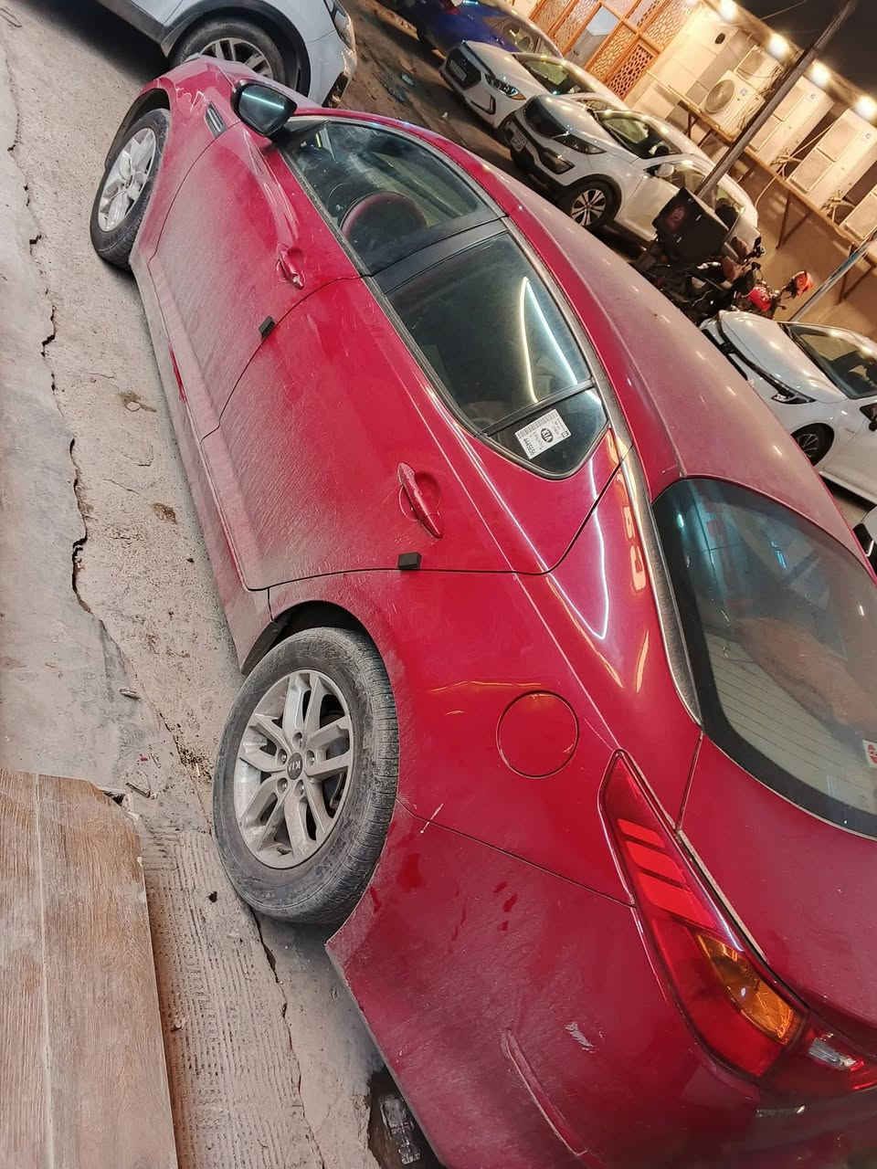 سلام عليكم 
اوبتيما 2015 خليجي لون احمر رقم بغداد تحويل ثاني يوم ماشيه 125 كلش نضيفه صدر جديد كير مكينه مكفول فقط طخه بلبنيد 
محرك 2000دوش 
***********
