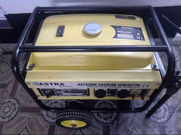 للبيع  مولد استرا 3k
الوجبه الاوله 

يشغل كاويه ٣٢٠ درجة 

مولد نظيف وصوته ناعم

برغي ممفتوح بيها

سلف وحبل

١٧٥ الف سعره قفل

***********
