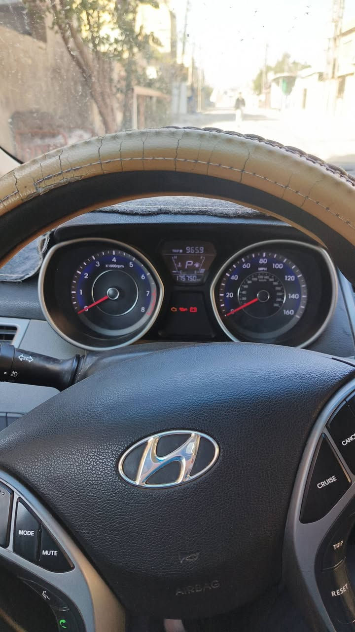 النترا 2016 مضلع
مكينة 1800 دووش

وارد امريكي 
ضررها بأمريكا
 ( جاملغ السايق 
وخسفه صغيره قبق بانزين
 وايرباك بردة صفحة السايق )

ضررها بالعراق تبديل بنيد
خسفة صغيره بالجاملغ الخلفي الايمن....ترجع عالبارد

سيارة نص مواصفات 
كير At 
تحكم ستيرن جهتين
لايت زنون
تبريد ميكانيكي
حداديه جديدة ( وكالة )
سيارة جاهزه ما تصرف عليها ربع دينار

( سونار لا يوجد )

السعر 110 وبيها مجال

للأستفسار الاتصال على

‏‪***********
***********
