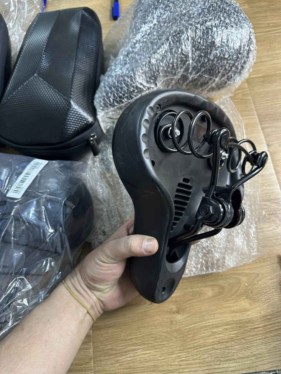 غراض بايسكلات
البيع شلع 
انطونا سعر بيهن 
✔️🔥👍


**إذا كنت صاحب هذا الإعلان وتريد حذفه لأي سبب، رجاءا أرسل رسالة إلى الدعم الفني**