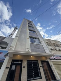 شقة حديثة للايجار👍  طابق ارضي امامية معزولة ✅  مساحة 80 متر 📏  غرفة وص...