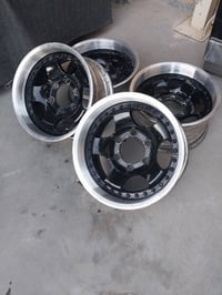 ١٥×٨ إنش • مناسب باجيرو • بدون ضرر