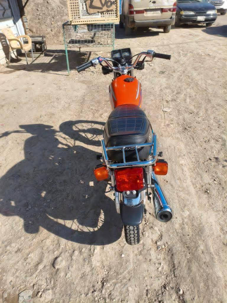 سلام عليكم شباب دراجه ارشه 25مكفوله كفاله عامه لون مميز سعر 650وبيهه مجال قليل مستعجل عل بيعه ***********
