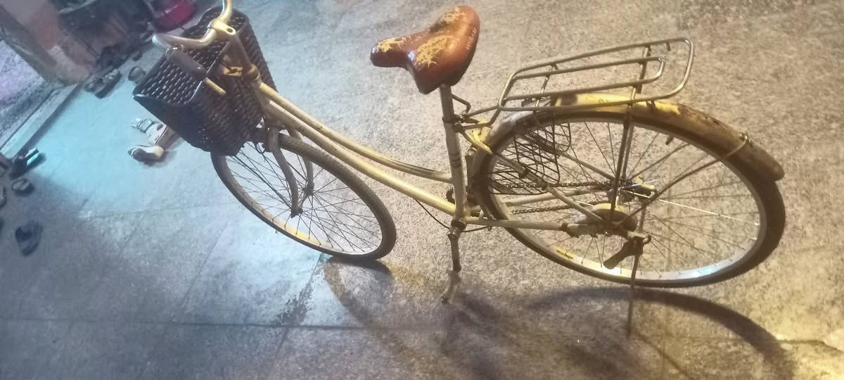 السلام وعليكم بايسكل بناتي حجم 26 للبيع


**إذا كنت صاحب هذا الإعلان وتريد حذفه لأي سبب، رجاءا أرسل رسالة إلى الدعم الفني**