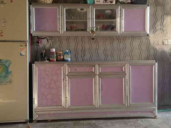 كاونتر نضيف للبيع الامنيوم 3 قطع السعر 175 العنوان حي العسكري قرب مدرسه الياقوت الاستفسار ***********
