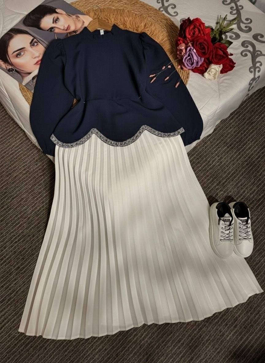 فخامه. وجمال. المديل فستان مناسبات  كبس روووعه
🧶🧶نوع الخامة دابل تركي  ❤️

المقاسات   38🌹40🌹42🌹44


**إذا كنت صاحب هذا الإعلان وتريد حذفه لأي سبب، رجاءا أرسل رسالة إلى الدعم الفني**