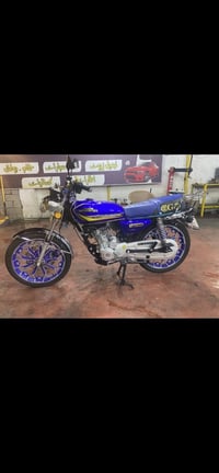 شباب دراجه ايرانيه (نامه برو) 2025 المحرك 200c الدراجة بيها بصمتين وسو...