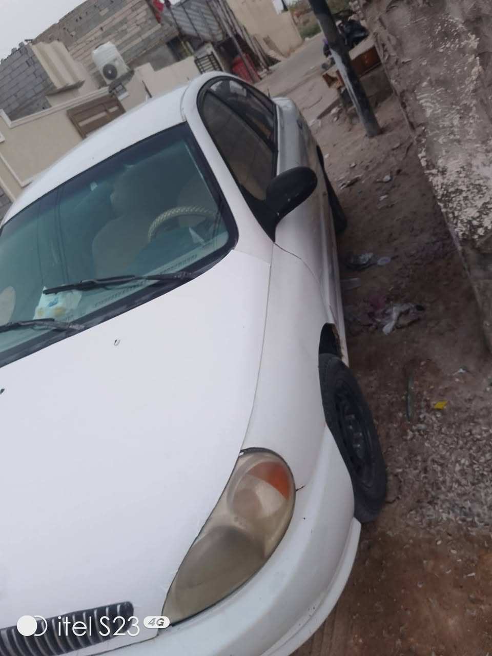 كيه ريو موديل 2000
الساره عوزه ترتيب مهموله 
يرادله حداده وشوي شغلت كهربائيه
يده باب السايق 
يرادله ترتيب رقمه بابل مشروع وطني راعيه ابغداد يريد تحويل سنويه بعده ما منتهيه 
محرك كير مابيهن شي البدي شوف عينك 
كوم حديد
مكانه البصره الجزيره 
***********
السعر 20
