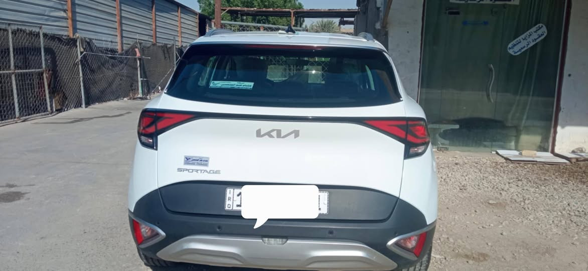 السلام عليكم….للبيع فقط
مكانهة بابل الاسكان.       ***********
النوع :  سبورتج 2024 

⏺️
مرقم بابل ( باسمي )
السياره ماشيه  8000 كيلو 
بعدهه بحاله الوكاله
مكفوله كفاله عامه من كلشي 
ضمان الدوليه السيارة تحت الضمان 
5 سنوات او 100 الف كيلو
 خليجي 
  سعة المحرك 2.0L 
 : مرتبط بناقل حركة أوتو 6 نمر 
 :  عدد 2ايرباك
:  حساسات أمامية + خلفي
: لايت زينون + LED 
 : ويل كب 19
:ويل كب عدد 5
 : 4 دسك
: اريل نفكيشن
: مفتاح التشغيل بصمة 
: تشغيل عن بعد 
 : بصمة دخول الابواب 
: دشبول شاشة 
 :شاشة Apple Car play
 :كاميرا خلفيه دواره
 :الانارة الداخلية شمسي 
 :المقاعد مخمل لون بيجي  
:حركة المقاعد الأمامية كهرباء
 :تدفئة المقاعد الأمامية 
 :تدفئة المقود 
 :تتسع المقصورة ل 5 ركاب 
:مثبت السرعة Cruise
 :المودات والأوامر الصوتية
:أوضاع القيادة  Drive Mode
 :فحص أنظمة السيارة 
 : حساسات اطارات 
 : شفتات مقود: 
 : قطعتين تبريد
: هاند بريك بصمة 
 : ا ABS
: ا Auto Hold    أوتو هولد
: ا ISO Fex        ايزو فكس
: نظام مانع الانزلاق
 : نظام نزول المنحدرات 
 : اشارة في المرايا الجانبية
 : مخرج منفذ الطاقة 
 : ا  Bluetooth / USB
 :  شاحن هاتف Wairlees حلة, بابل
