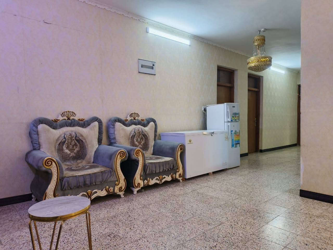 دار للبيع زراعي عقد ١١٧ المساحه ٦١٢ متر بغداد جسر ديالى الزويه ٤غرف نوم صاله مطبخ استقبال كامل الخدمات كراج حديقة اي استفسار عل خاص ***********
