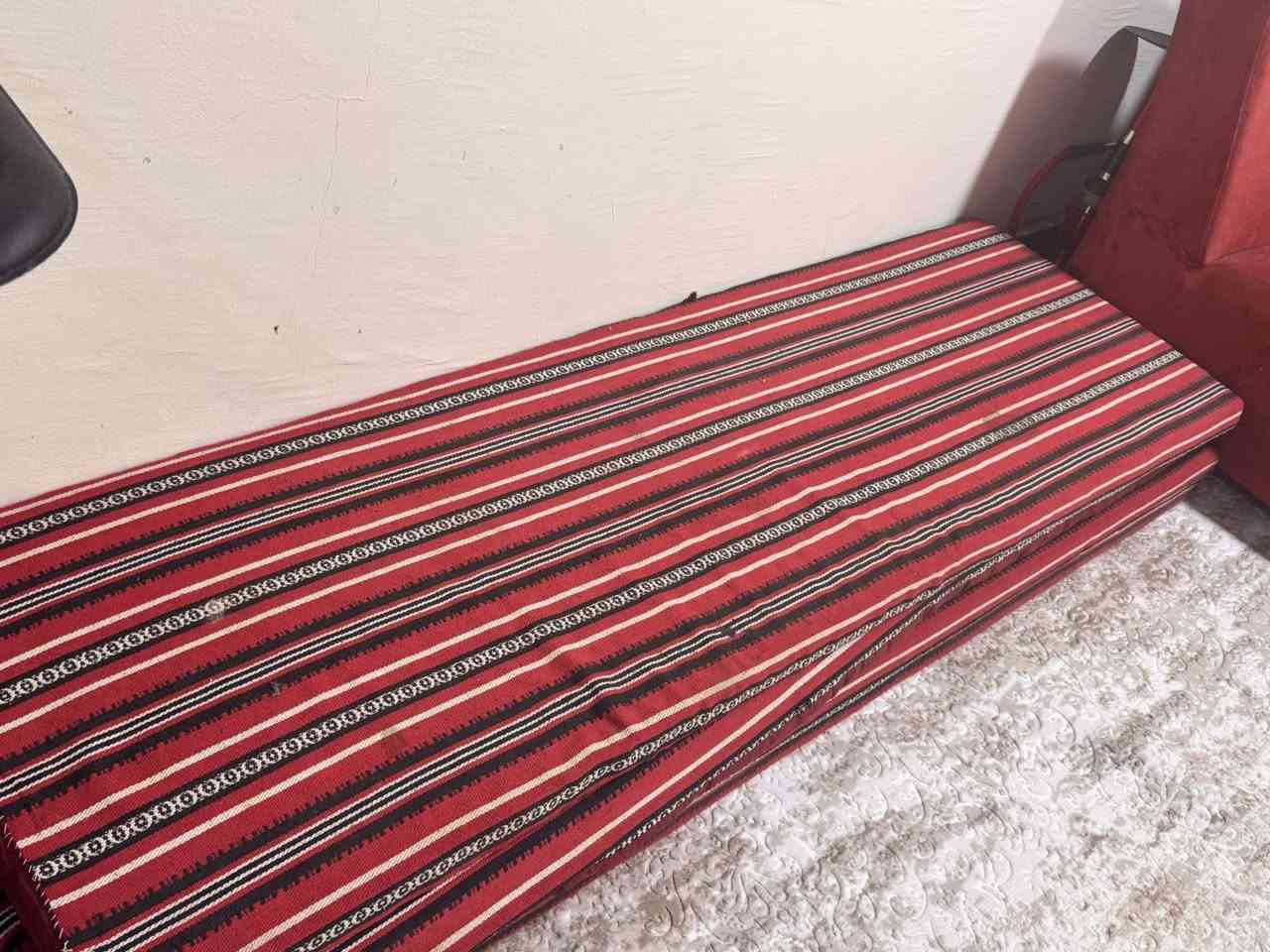 كعدة عربية اربع قطع ضهر وأرضيات للبيع


**إذا كنت صاحب هذا الإعلان وتريد حذفه لأي سبب، رجاءا أرسل رسالة إلى الدعم الفني**