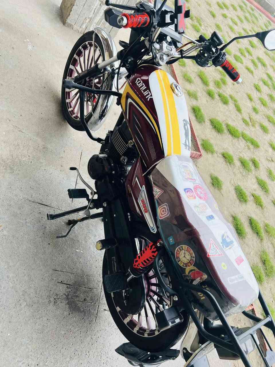 السلام عليكم موطور ايراني سولنك 2025 مكفول كفاله عامه ماممدود علي سبانه ضاقطه وزنجيل اوراقه موجوده  ***********رقمي بي واتساب والخاص مفتوح والرزق علئ الله
