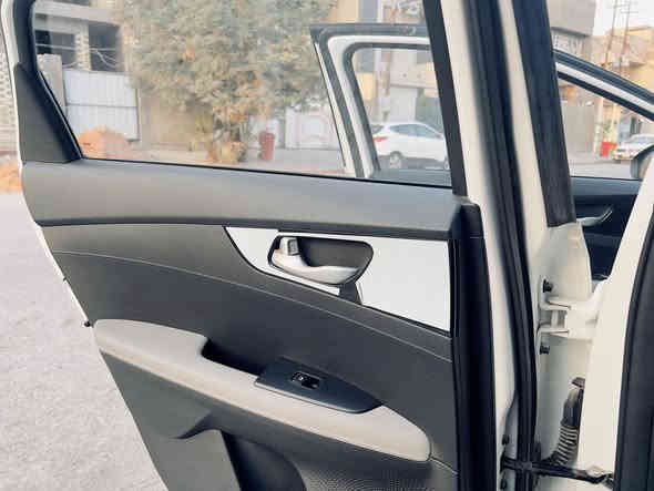 السلام عليكم 
كي ثري موديل ٢٠٢٢ مكفوله عام فول مواصفات … بيها منظومه غاز جديدة ..
رقم اربيل سنوية جديدة لل ٢٩ 
السعر ١٤٥ 
للتواصل 
***********
