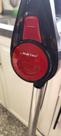 عندي مجموعه اغراض للبيع  ميز طعام 5 مقاعد السعر 125 مكتب دراسي درجة او...