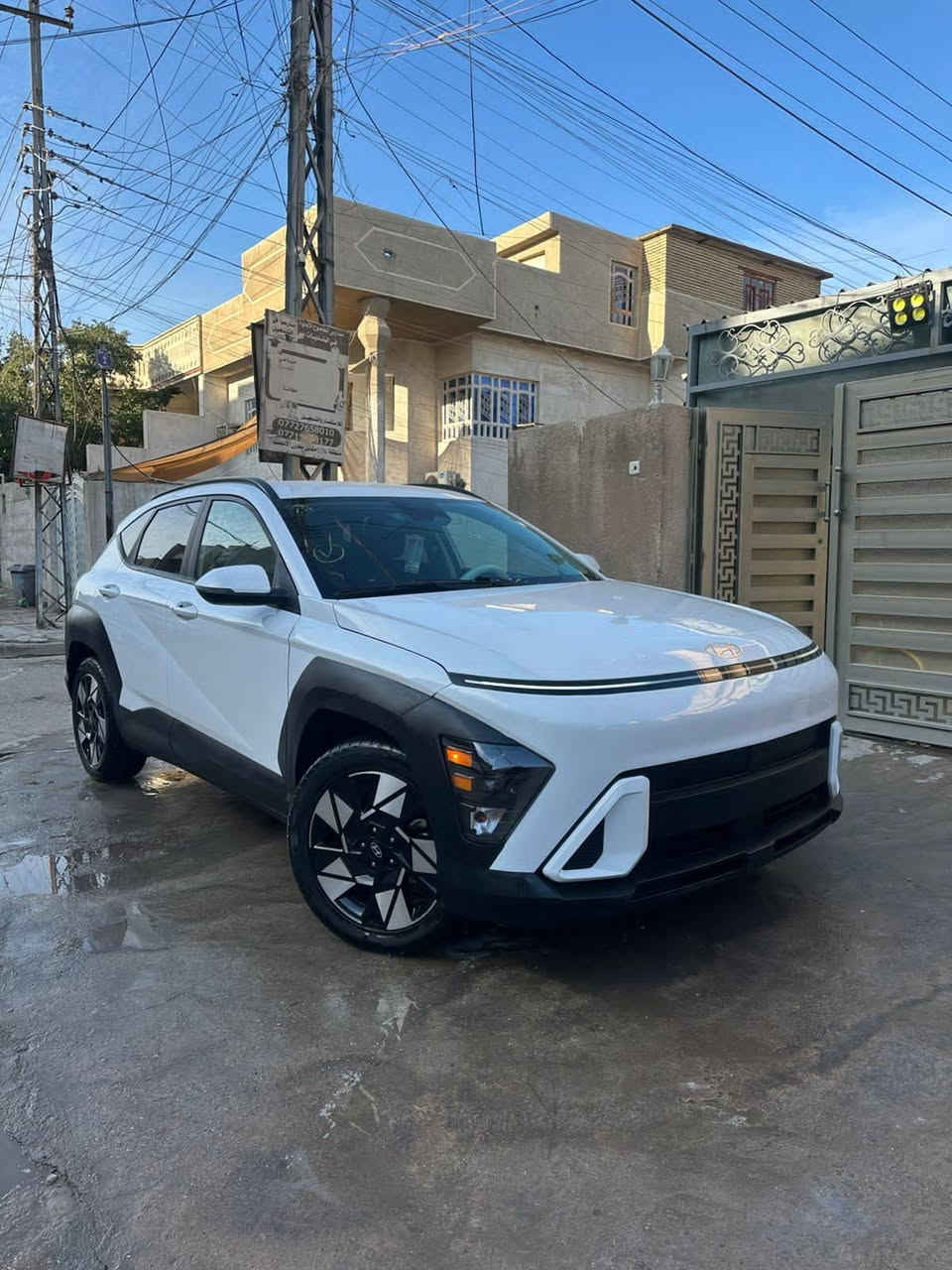 سلام عليكم كونا للبيع دخول جديد مديل 25 لسيارة حادثه هاذ موضح بل صور مكان السيارة  بغداد ***********
