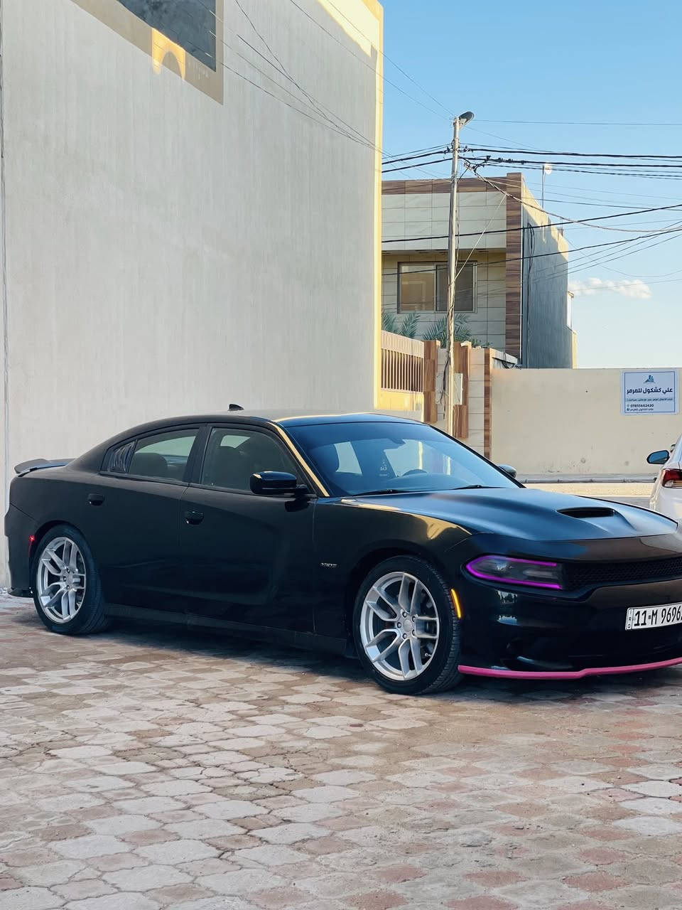 السعر 173 مستحيل اكو هيج جارجر بهسعر
جارجر ارتي 2018 رقم بغداد  باسمي 
سنويه ورقم جديد 
السياره حادثه خفيف فقط بنيد بدون قطرة دواخل لغد شاصي كفاله عامه مطلقه 
ومحدث مال SRT فقط مغلفه بدون صبغ وبالعراق بيه كارت بجاملغ الخلفي وبيه بارد بسيط سياره مكفوله من صبغ صور الحادث وسونر ضمن منشور 

المواصفات 
شاشاه كبيره حجم 8 انج 
كشن سائق كهرباء 
شفتات ستيرن 
دركه الياف فورجد 
تدفئة كشنات 
كامره دواره 
ويل حجم 20 روهانه + تخم تاير جديد 
خلفي 275 امامي 245 
حجر بيئة بلادي مملعوب بي 
عليه برمجة سيفتي كلش لطيفه مال وناسه طلقات وكتوف وباگات  يم مصطفى ايكل
لد متغير ع تليفون 
ولف حماوه ريسنك 
بلكات ريسنك 
فيول بم ريسنك 
دواخل كاربون فايبر 
عداد المسافة 60 كيلو 
اخوان سياره جديده واحلا من صور وعليه بولش ونانو سيراميك 
كلش هواي مصروف عليه 
وسعره بس 173 

بيع فقط واعتذر عن المراوس 
الشراي يتصل 
*********** اتصال 
*********** وتساب
