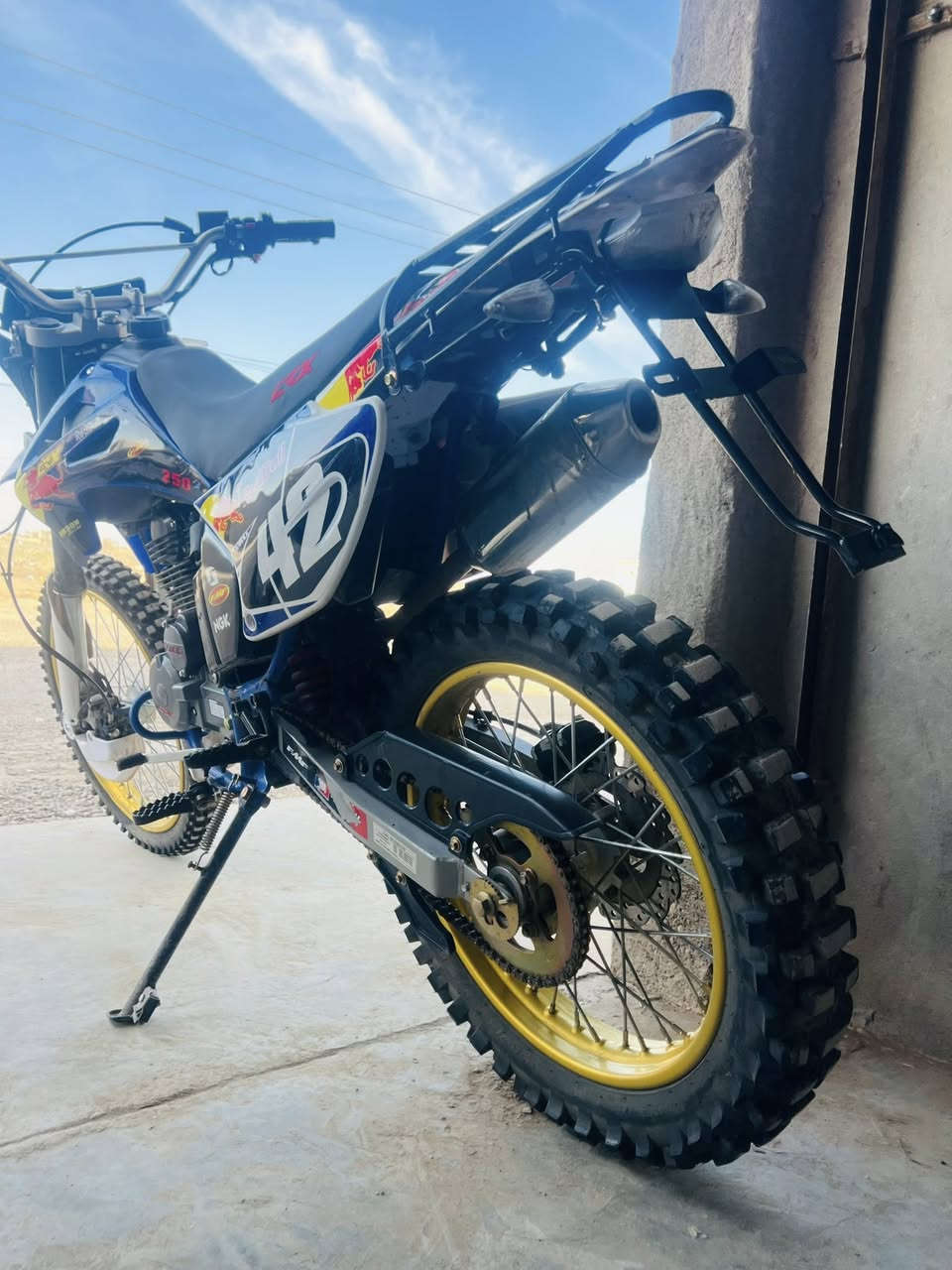 السلام عليكم قفازات CRX للبيع
الاسود محرك 350 اربع ولفات نشاط 🔥 
موديل 25
الازرك محرك 250نشاط 🔥 
موديل 26
السعر خاص أو اتصال ***********
