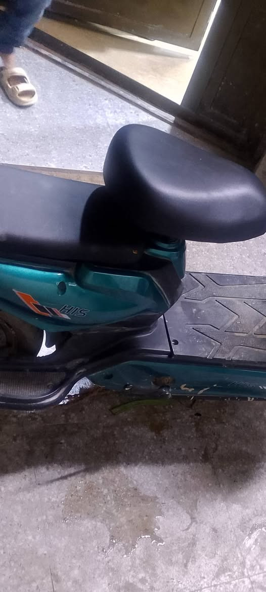 سلام عليكم دراجه شحن جديده كلش نضيفه تصل عندي السكليتر انكطع الواير  مال الدكمه قفلها 150 مكاني غزاليه***********
