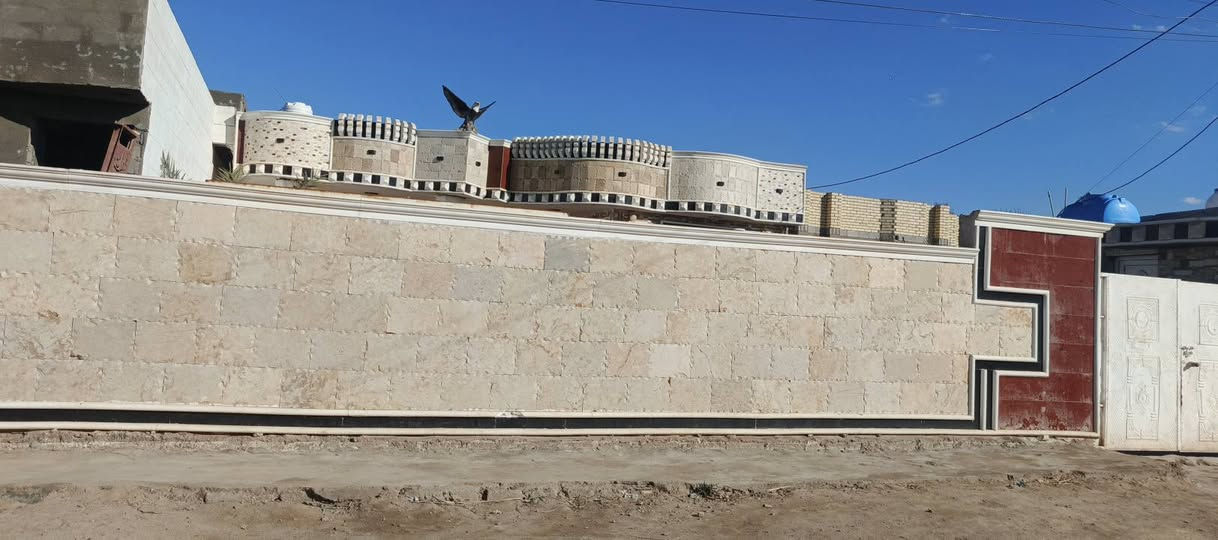 بيت البيع حي رشيد المساحه ٤٥٠ متر كافت الخدمات رقم صاحب الدار ***********
