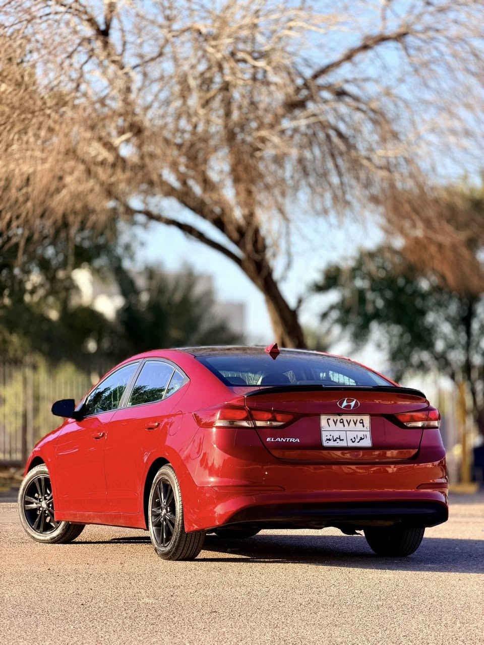 ELANTRA 2018 
حجي اقره التفاصيل كامله قبل لتتصل ❤️ رقم سليمانيه بسمي 
سيارة جاهزه دولار متصرف عليها 

حادث سياره بنيد فقط  بدون دواخل / وصار بيها بالعراق صبغ بالصندوك اثر طخه بسيطه من فوك 

⭕️محرك 2.0 DOHC
⭕️ماشيه 137 mi 
⭕️گير AT
⭕️رادار جانبي + خلفي
⭕️انظمه قياده ECO + SPORT 
⭕️تحكم ستيرن 
⭕️كروز سرعه 
⭕️حساس تاير 
وبقيه المواصفات معروفه 

السياره جاهزه من كلشي 

1- محرك شادلها جديد قبل فتره + كير مكفول 
2-صدر امامي خلفي كللللله جديد 
3-تخم تاير جديد مصار شهر 
4-بلكات + مجاول + نوزلات جديد + فيتبم + فلاتر 
5-منضومه مي كامله
6-تبريد خير من الله 
7-دسكات فلنجات جدد 
وبعد شوفه عينكم مازدات بلوجكترات دعاميات جدد 
السياره بيها ملاحضات بسيطه بالگشر واكو شخط بباب السايق 
السياره مناقصها اي شي بس تشغل وتطلع مداريها للاخير 

الســ128ـــعر وبيها مجال بسيط. 
واذا معجبك السعر انشاء الله تحصل الاحسن منها ❤️
صور الحادث والسونار بالمنشور 
مكان السياره بغداد / بلديات - طالبيه  

***********
