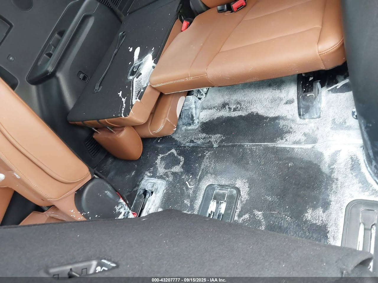 سيره تليرايد 2025 كليم بدون حادث فول موصفات سعره  40.000$ الرقم***********
