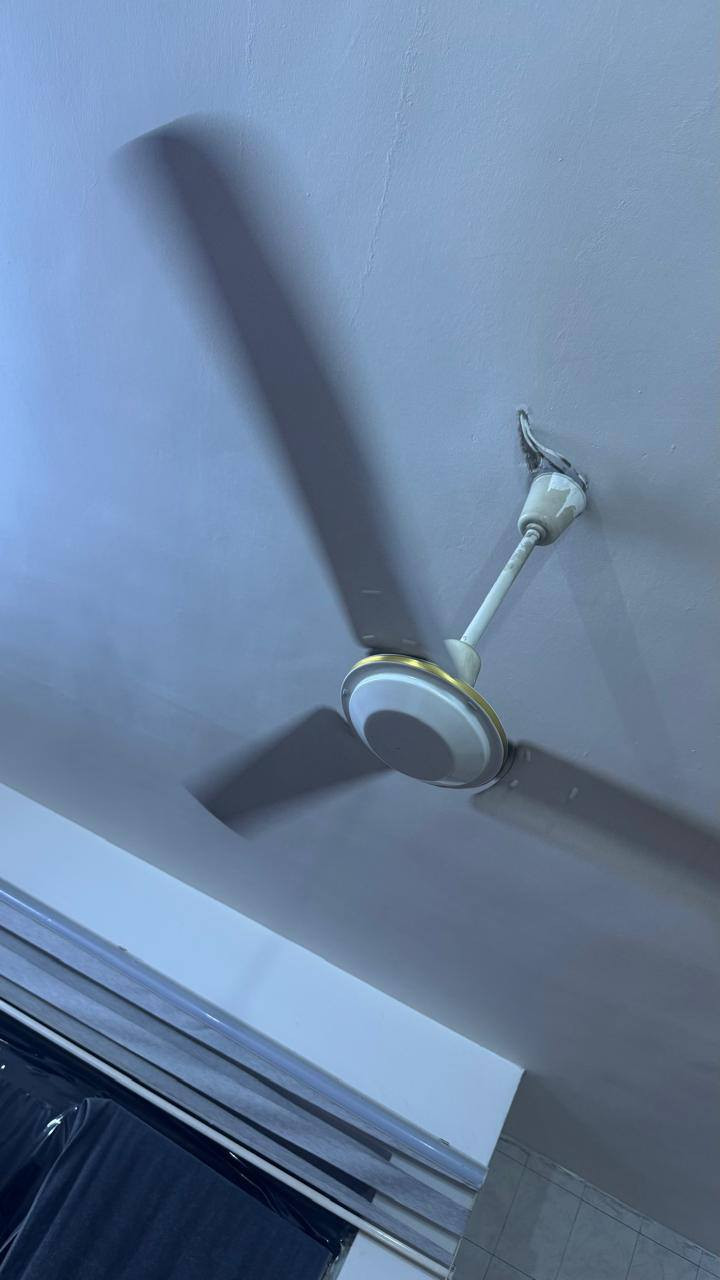 ياألله للبيع بنكات أصليات موتجاريات هنة والسويجات سعر القطعة25الف طارمية شارع المول ***********==***********
