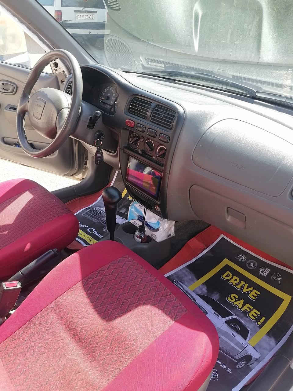 يا الله سلام عليكم تفيد البنات سياره نوع سازوكي ياباني كير اوتو موديل 2010 كير محرك تبريدها كهربائيات كلها شغاله ريمونت سنتر لك شاشه اندرويد السعر 50 وبيها مجال مكاني بغداد . ***********
