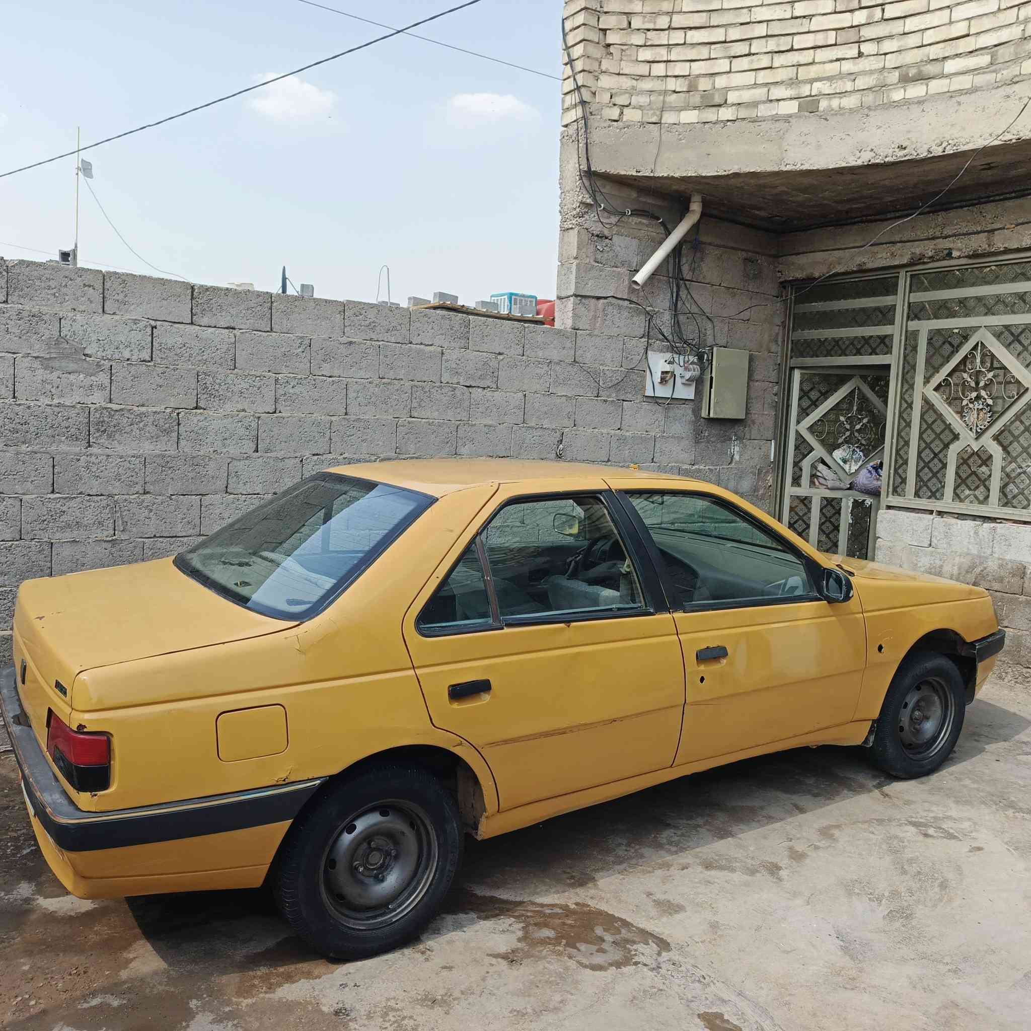 السلام عليكم شباب بيجو جيلكس لبيع مديل 10 سنويه 2027 سياره بيه نواقص رقم نجف رقم الإنكليزي  نافذ بكاني جسر دياله القديم رقمي ***********
