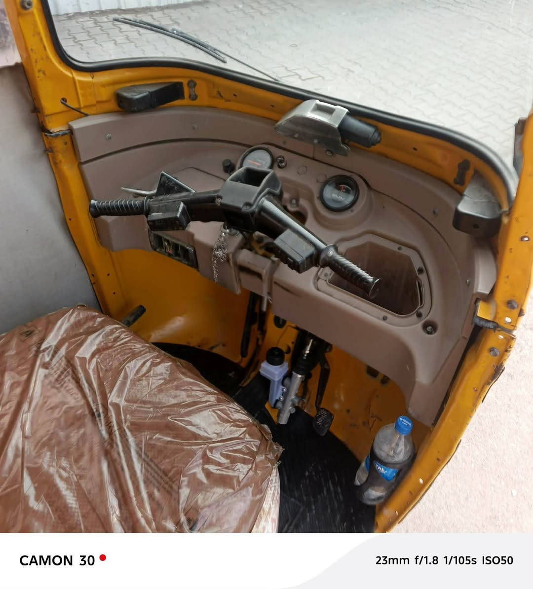 السلام عليكم شباب تكتك موديل 20 كامله مابيه شي شوفت عينكم حلوه مرتبه تحويل ثاني يوم مكاني محموديه سعره 6500 وبيها مجال لشراي يتصل  *********** محمد فالح
