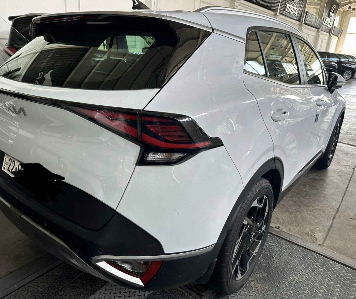 للبيع كيا سبورتج موديل ٢٠٢٣ ماشية ٦٦ الف
رقم اربيل بأسمي تحويل مباشر 
 بدون حادث
 استلام شركة 
السعر ٢٠٥$ وبيها مجال 
الاستفسار والتواصل على الرقم 
*********** ابو محمد
