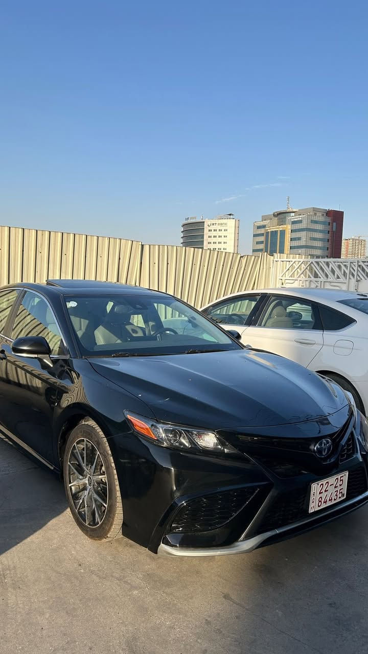 حادثها جداً بسيط 
وبيها كلير بالجاملغ الخلفي من امريكا 
ماشيه 53 الف مايل 
تصليح درجه اولى 
السياره جداً نضيفه بدون شخوط بدون رصعات 
مرقمه اربيل 
سعرها 213 
بغداد 
***********
