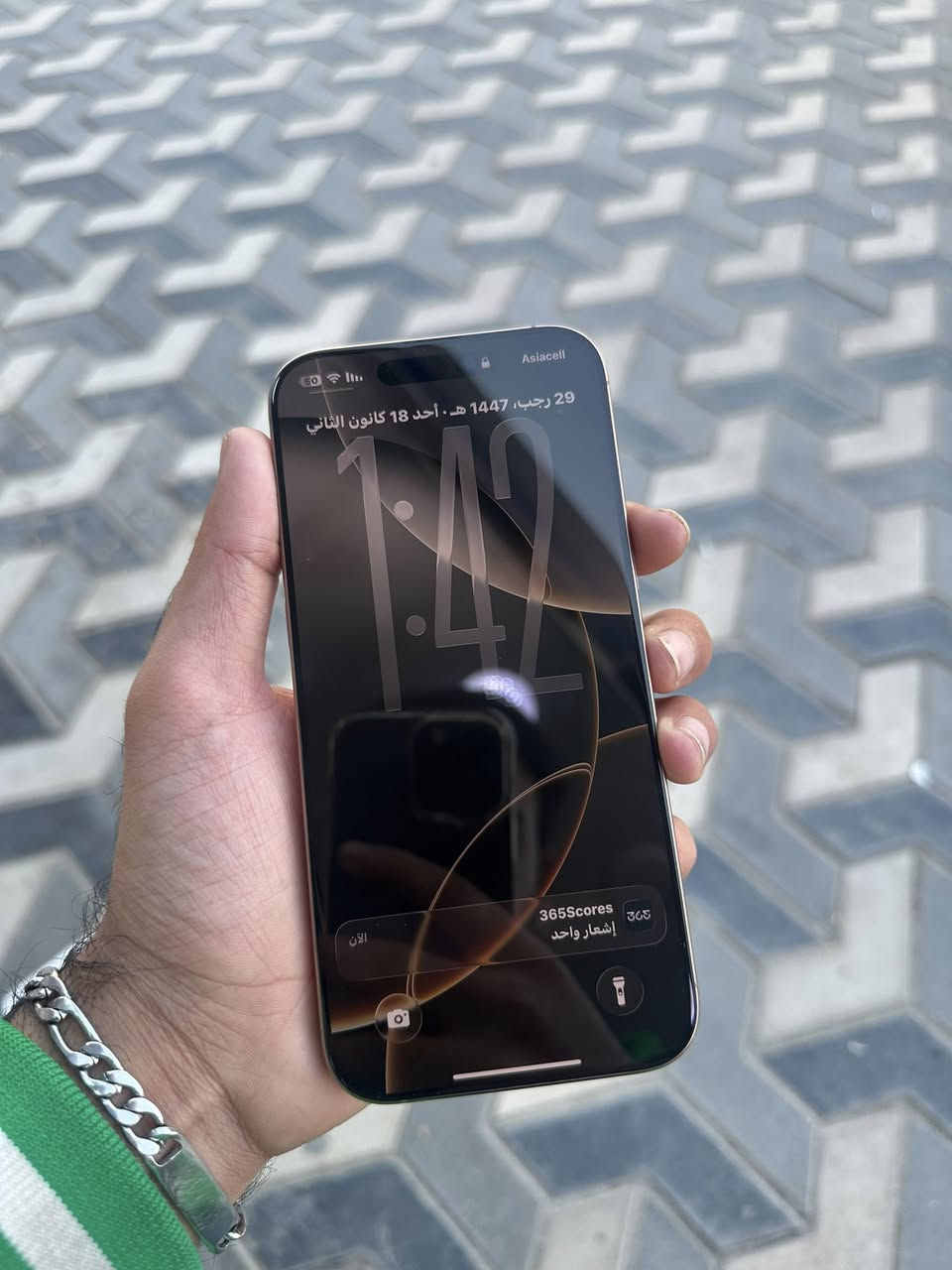 سلام عليكم 
أيفون 16 برو ماكس 
ذاكره 256 
بطاريه 92 عدد دورات(407) فقط بيع 
السعر 1200
مكاني بغداد المحموديه 
***********
