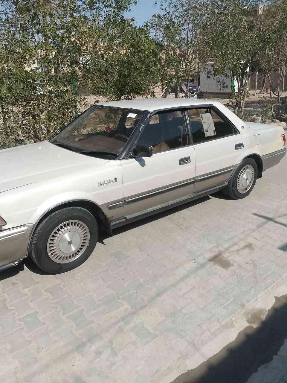 سياره للييع موديل 1990 سياره نظيفه بيها كلها شغال بس تبريد طفى عندي سعر 42 ورقه
العنوان / بغداد الجديده / الرقم ***********على رصيد مفتوح 
سياره بيه صبغ امكان قليله جدا 
رقم دولي
