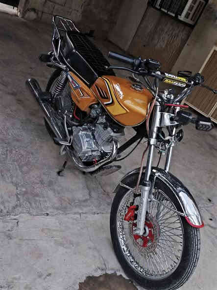 سلام عليكم سولنك محرك 24 شاصي 25 محرك كبس لاصرف لابخار كهربايات كامل مستعجل ع بيعته بلواقع انضف دراجه وصخه 625مجال بسيط ***********
