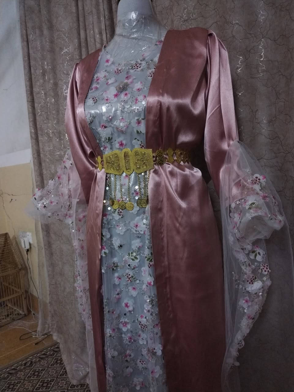 ئه م جله کوردییه بو فروشتن 30هه زار و مه عمه له بو 60کیلو تا 90 کیلو اتوانی له به ری بکات ته نها دوراوه هیشتا له به ر نه کراوه و تازه یه


**إذا كنت صاحب هذا الإعلان وتريد حذفه لأي سبب، رجاءا أرسل رسالة إلى الدعم الفني**