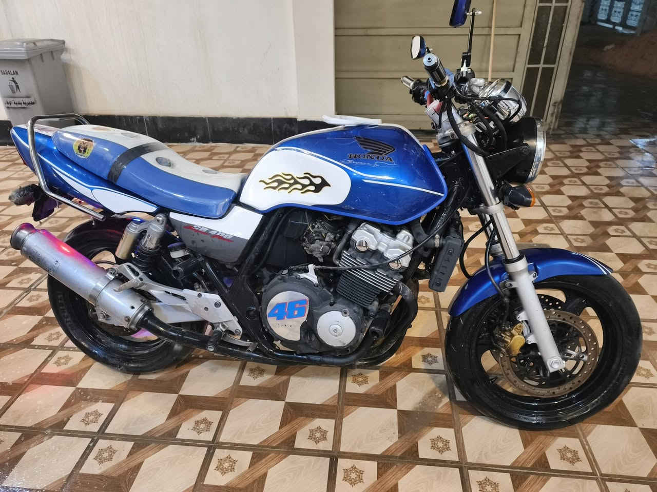 سي بي فور للبيع مكمركه السعر ١٢
***********
