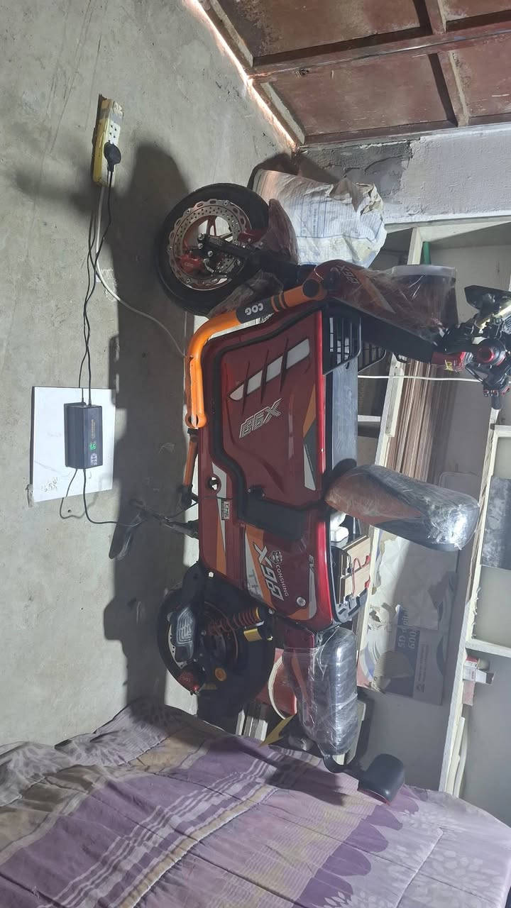 سلام عليكم دراجه شحن للبيع X900
نضيفه مابيهه اي عطل بطاريات 5 شغاله  كلشي يشتغل بيهه
سويج وبصمه صبع السعر 580 وبيهه مجال شراي راسني ع واتساب هاذ رقم{ ***********} مو شراي لا تكسر بالسعر
