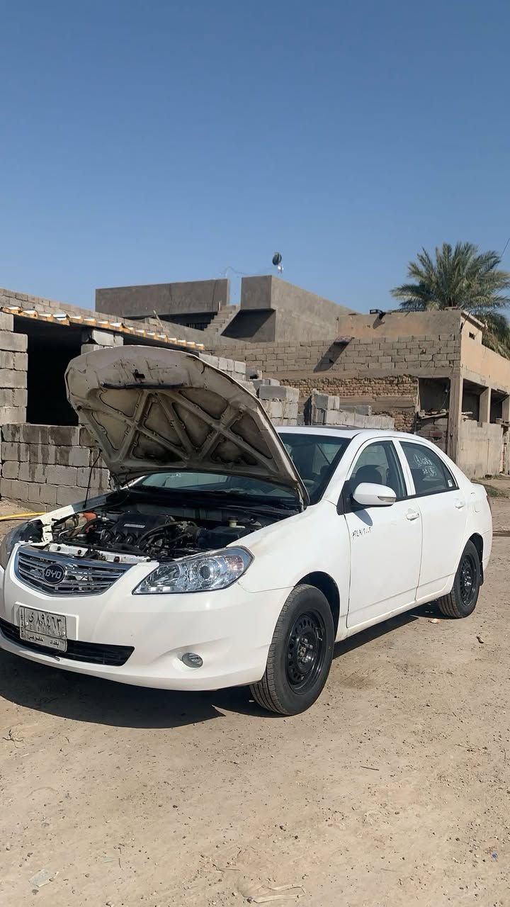 بيوايدي جي ثري 2013 رقم بغداد السياره بيها بارد بلجاملغ الامامي وخشم البنيد اثر حادث دراجه جواها تخم تاير جديد وصدر خلفي امامي صار شهر من بدلتهن ومشط ستيرن جديد وباور جديد السياره بسمي مكان السياره بغداد الشعله 
***********
فقط واتساب
