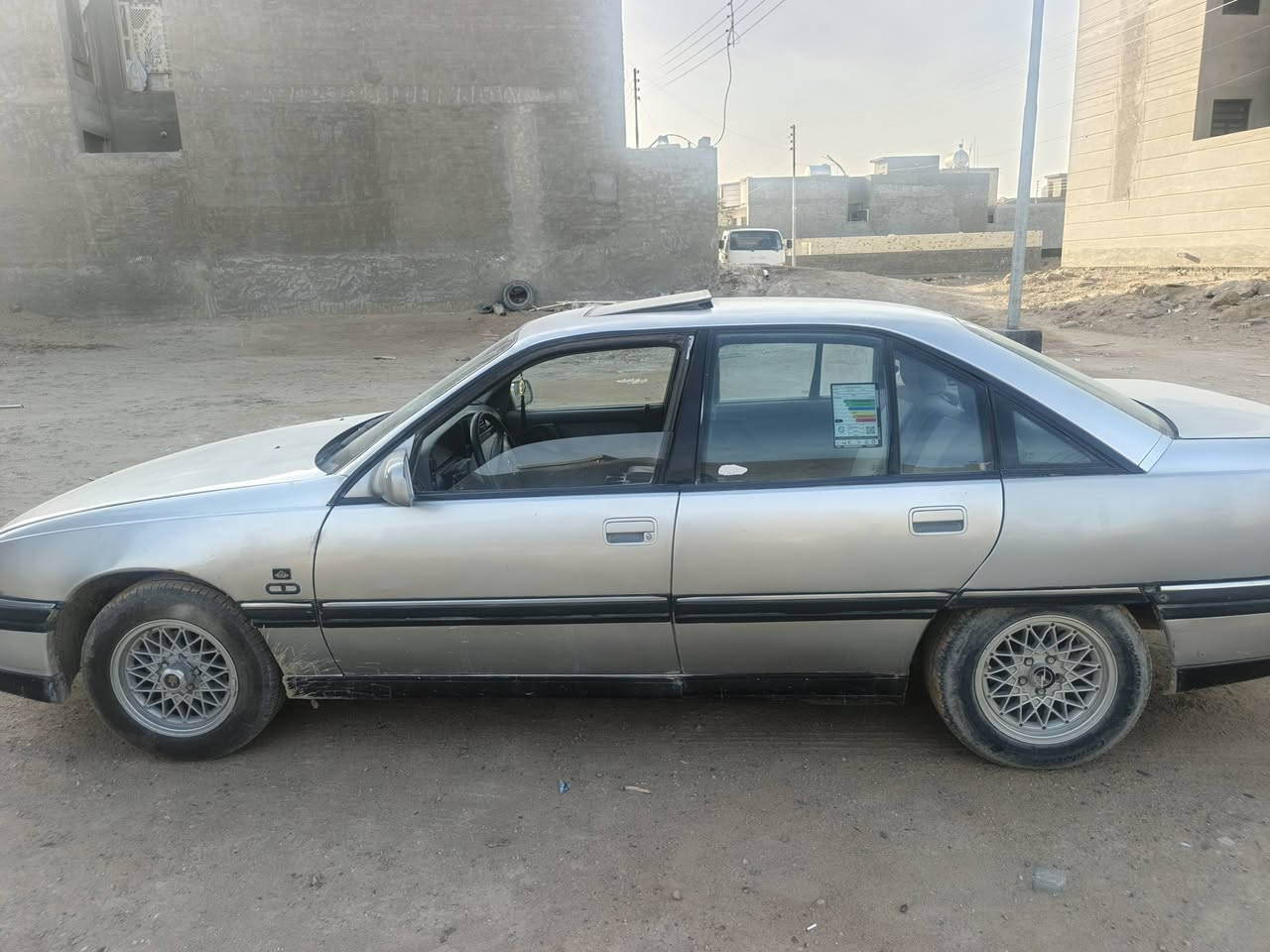 السلام عليكم للبيع اوبل موديل 92 رقم اربيل دولي جير اوتوماتيك محرك جديد مال حاويه السعر المطلوب 38 العنوان فلوجه تواصل استفسار على هذا الرقم***********
