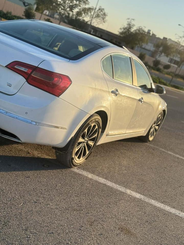 بەناوی خوای گەورە
کاتێنزای ٢٠١٢
ساق ساق ساق
پانۆراما  
 کامیرەو حاسەو شاشەیە
تەبریت ساردو گەرم 
 ٣ پارچەی بۆیاخە 
٢٥٠مەسرەفی نیە
تەبریت مەرکەزی
وەشەرت گێڕو مەکینە
تابڵێی شتێکی جوانە
K.m 200 رۆیشتوە
ئەگەر موشتەری نیت  سەری خۆمو خۆشت  مەیەشێنە  هەمو شتێکم نوسیە

شوێن /کەلار. 
ژ.م/ ***********
