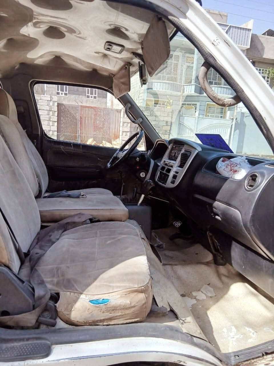 نيسان كاز موديل ٢٠٠٧
كير محرك مكفول. عندي بيها خط اراوس بسياره ١٤ نفر فقط مراوس
اخوان محتاج ينطيني فرق على سيارتي الي عنده سياره ١٤ نفر يراسلني خاص ويدز صور سيارته
***********
