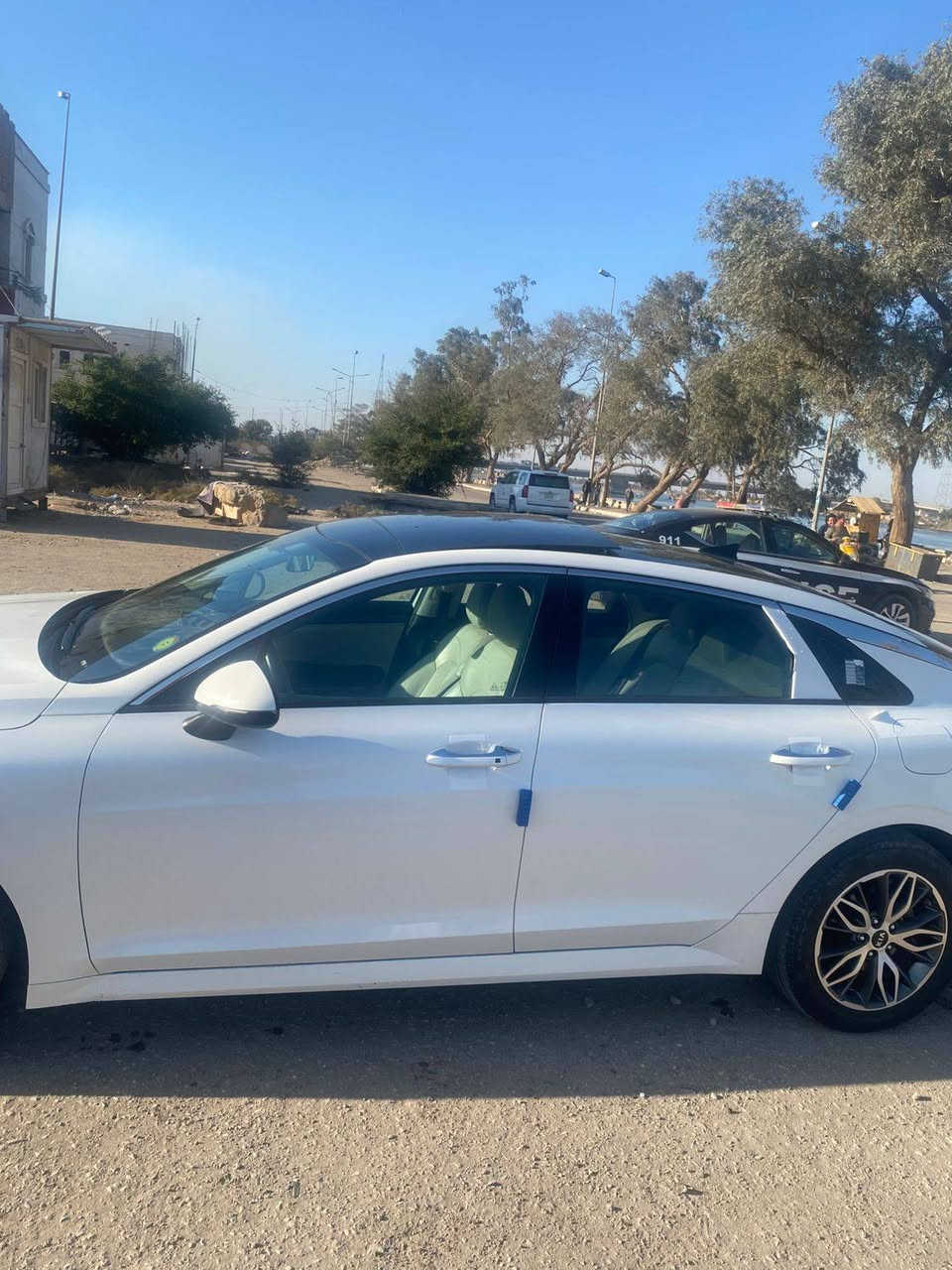 كي فاي 2021السيارة كفاله عامه من الضربه والصبغ بيه بارد قليل خليجي السيارة جديده كلش محرك 2000 السيارة مال بيت ما متعوبه البصرة كرمة علي رقم الهاتف *********** السعر 187 وبيه مجال فول موصفات البصرة, العراق
