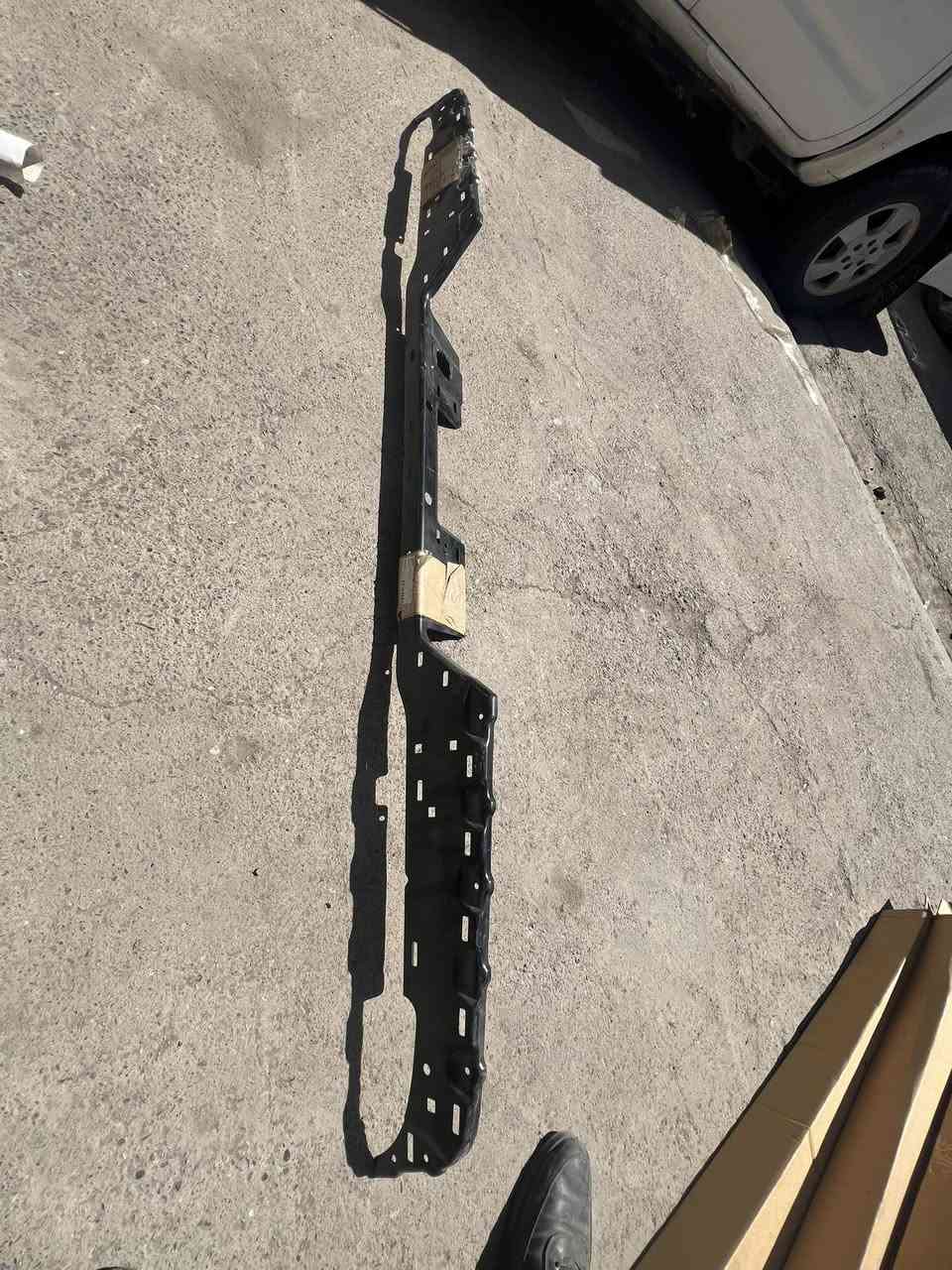 السلام علیکم اخوان هذا غراض للبیع کل اصلی GM جدید لیس مستخدم  کل غراض شوفر تاهو 2007-2014  
*********** واتساب
