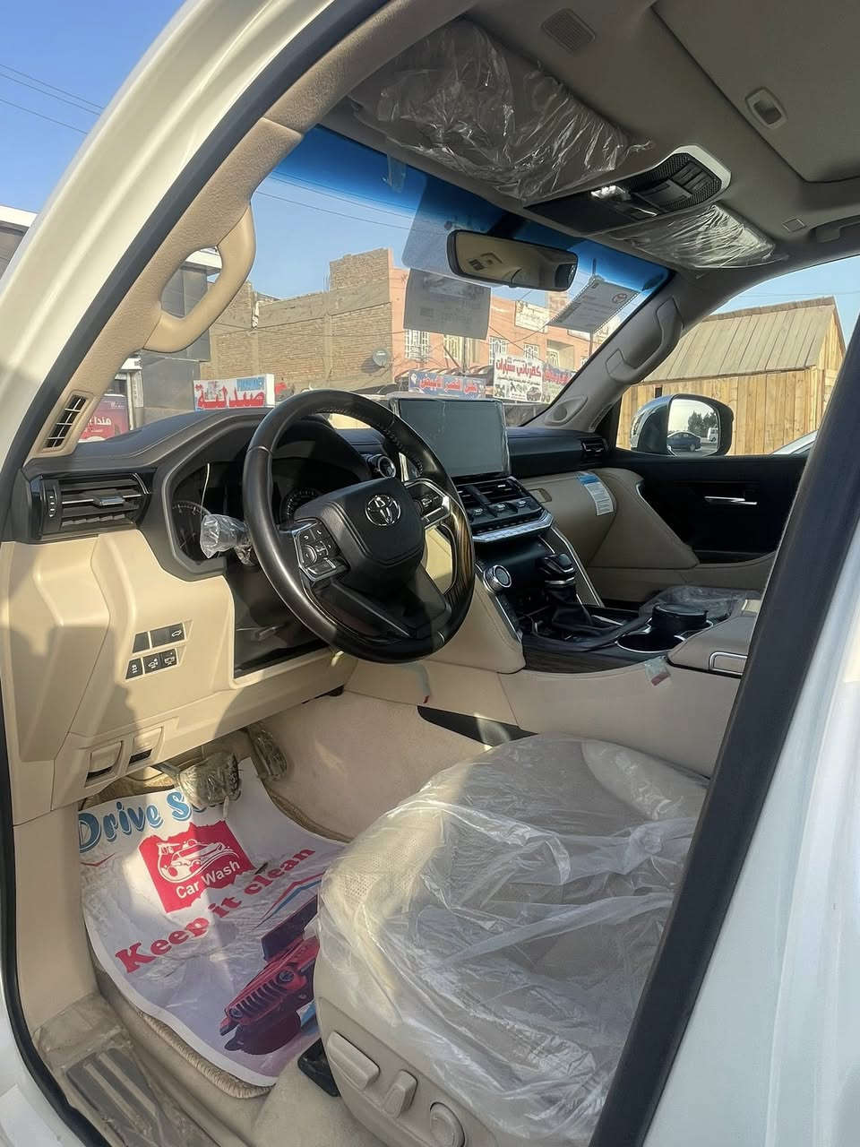 لاندكروز 2023  VX لمتد كفالة عام ماشية 48  بسمي محرك 4000 تنفس طبيعي مكان بغداد للتواصل ***********
