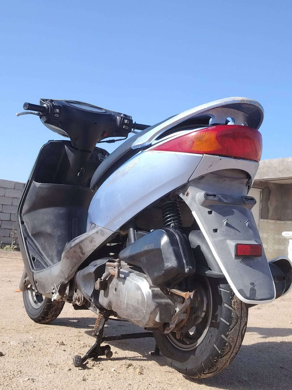 سلام عليكم دراجه بريز ياماها ياباني لبيع او مراوس بدراجه نامه او بارت الدراجه ما مفتوحه مكفوله أوراق كامله موجوده والسعر ب650 وبيها مجال العنوان ناصريه مركز رقم ***********
