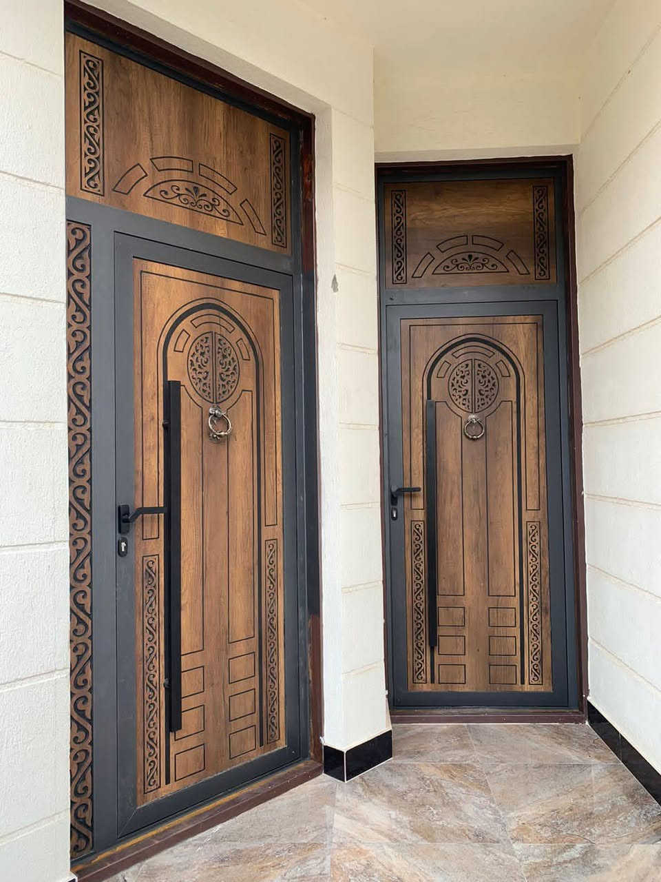 🚨 قريباً… شيء مختلف بالكامل 🔥
تصميم جديد يدخل عالم الفخامة من أوسع أبوابه 🚪✨
ترقبوا أحدث موديلات
أبواب القاصه روك بنل HPL
بتفاصيل مودرن رهيبة تخطف النظر 😎
✔ خامات فاخرة
✔ تصميم استثنائي
✔ قوة وتحمل عالي
✔ ضمان 10 سنوات على الروك بنل
التميز الحقيقي… على وشك الوصول 🔥
#فخآمة_التصميم_تبدأ_من_الباب 
📞 ***********
📍 معمل حدادة حسين دايخ البديري – الصويرة شارع الحلة قرب ملعب الصويرة
