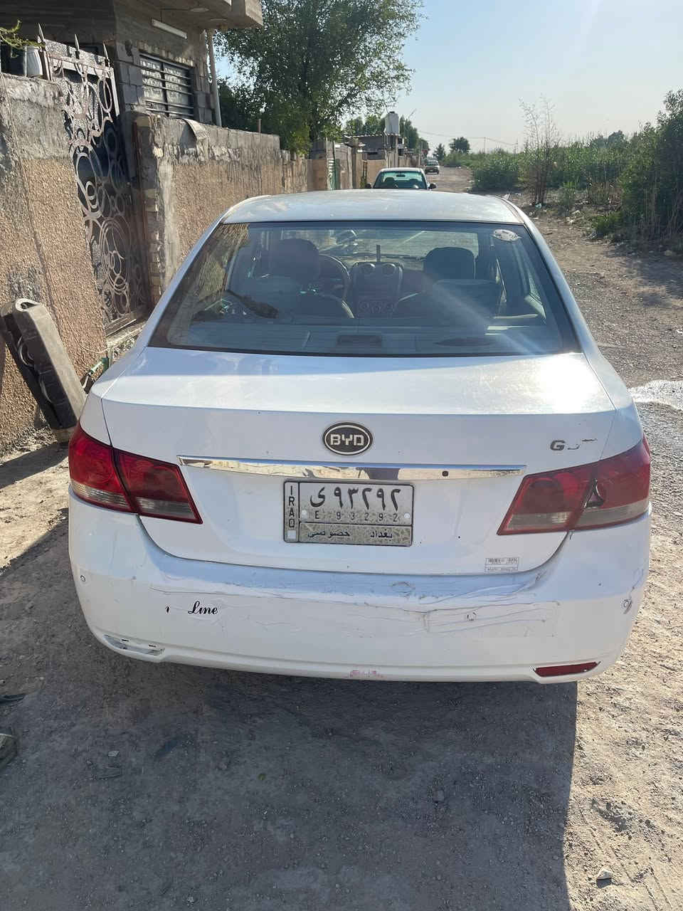 متاح للبيع ٢٠١٣نضيفه بدون ظربه او تبديل٥٥كلشي بيها شغال ابفضل الله***********
