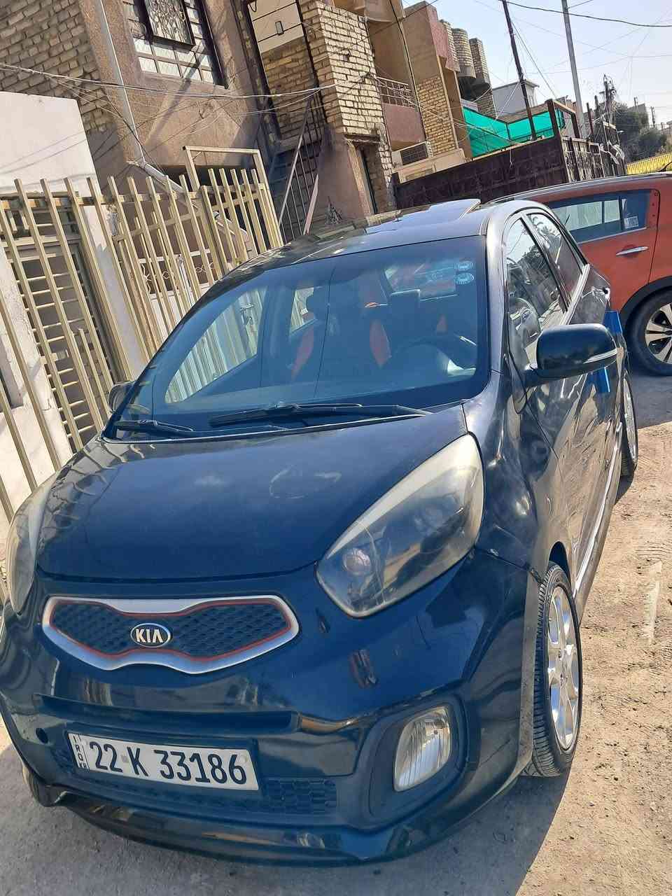 سلام وعليكم KlA بيكانتو / ٢٠١٥ خليجي / رقم اربيل جديد سنويه جديده هزه جديده/ محرك وكير وصدر جديد/ سياره بسمنه تحول ثاني يوم /// سياره بيه بيبان اثنين صبغ اثر شخوط بدون دواخل فقط السعر ٨٠ وبيه مجال العنوان بغداد جديده المشتل شارع المطبك واتساب ***********
