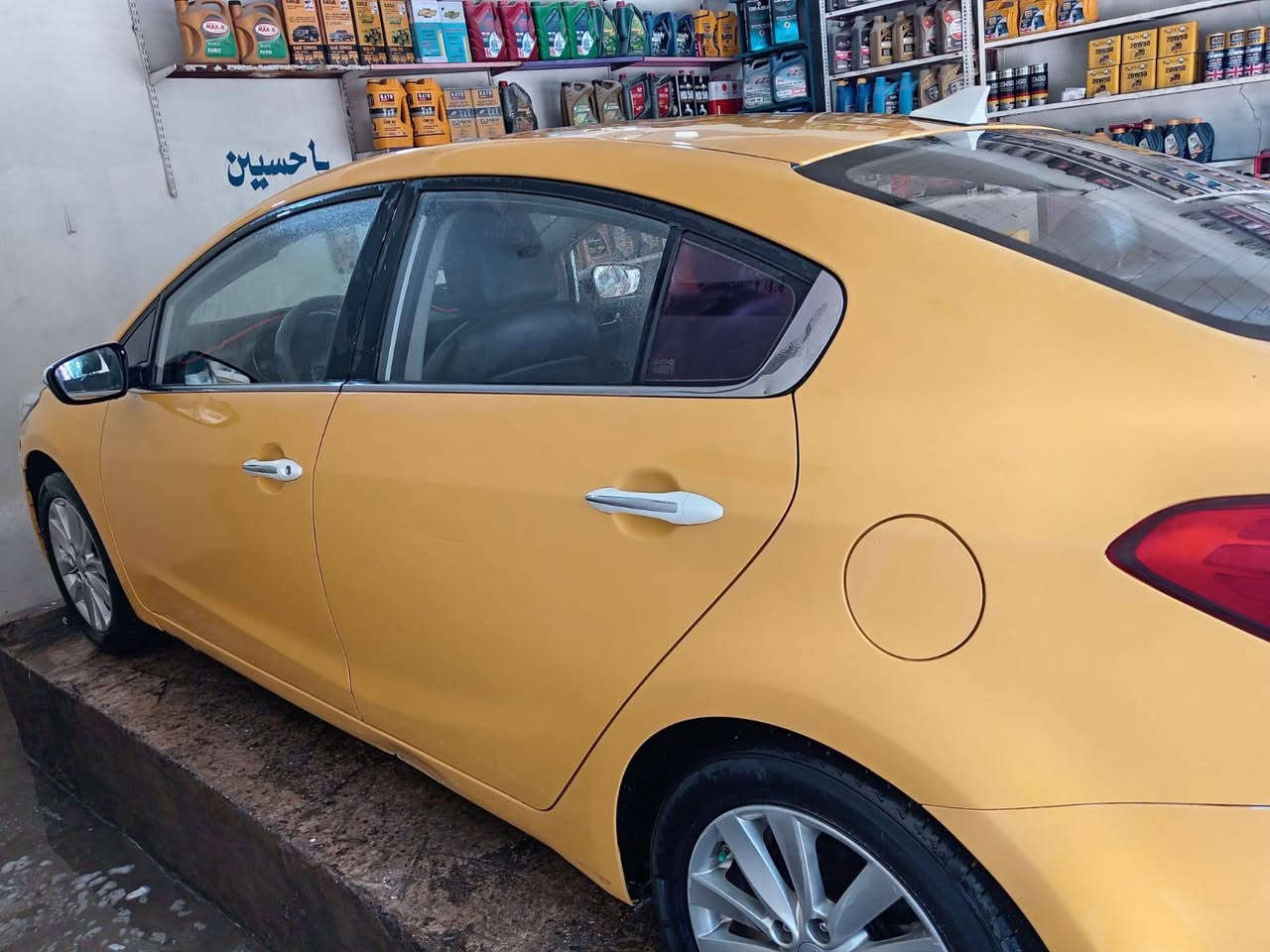 🚘 للبيع كيا سيراتو 2015 – نظيفة وتستاهل
▪️ مكينة 1600 gdi

▪️ قير أوتوماتيك AT

▪️ وارد كوري

▪️ داخلة كلين بالعراق

🔧 الحالة:

✔️ الشاصي مكفول 100%

✔️ اللغود والتكم بدون قص أو لحيك

✔️ لا دواخل نهائياً

✔️ فقط تبديل جاملغات أمامية + قبق جنطة

✔️ السيارة جاهزة للفحص بأي مكان

✨ المواصفات:

✔️ 3 أنظمة قيادة

✔️اشيار بالمري

✔️تدفئة بالستيرن

✔️بصمة

✔️ تدفئة بالكشنات (جميع الكشنات)

✔️ تبريد قطعتين

✔️ ناعمة بالاستخدام ومقتصدة بالبنزين

💰 السعر: ٩٩ قابل للتفاوض للجاد

📍 المكان: بغداد / كفاءات العبيدي 

📞 +964 778 334 5956


**إذا كنت صاحب هذا الإعلان وتريد حذفه لأي سبب، رجاءا أرسل رسالة إلى الدعم الفني**